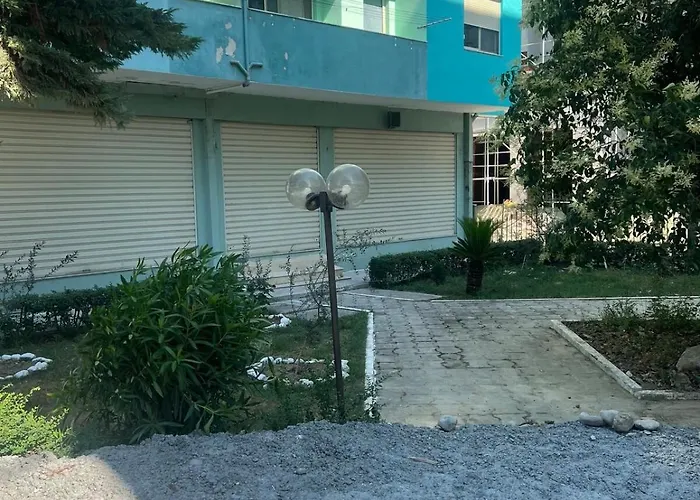 - Very Large - Self Check In - Parking Available Appartement Golem (Tirana)