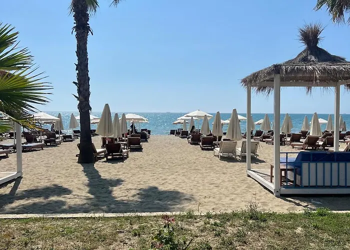 - Very Large - Self Check In - Parking Available * Golem (Tirana)