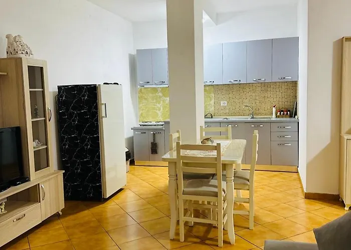 Appartement - Very Large - Self Check In - Parking Available