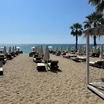 Spacious Coastal Retreat - Near Durres Daire