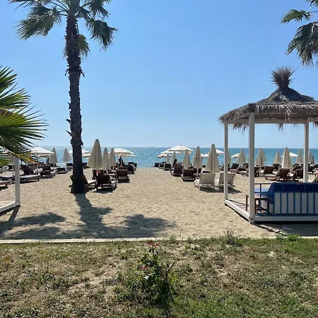 Spacious Coastal Retreat - Near Durres * غوليم