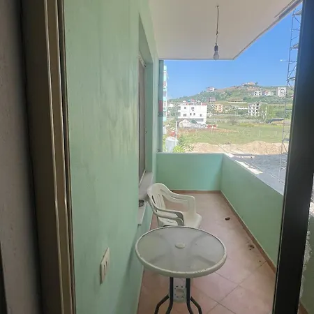 Spacious Coastal Retreat - Near Durres Appartamento