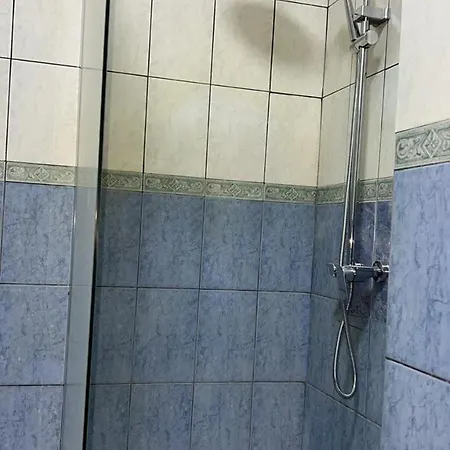 Spacious Coastal Retreat - Near Durres Golem (Tirana)